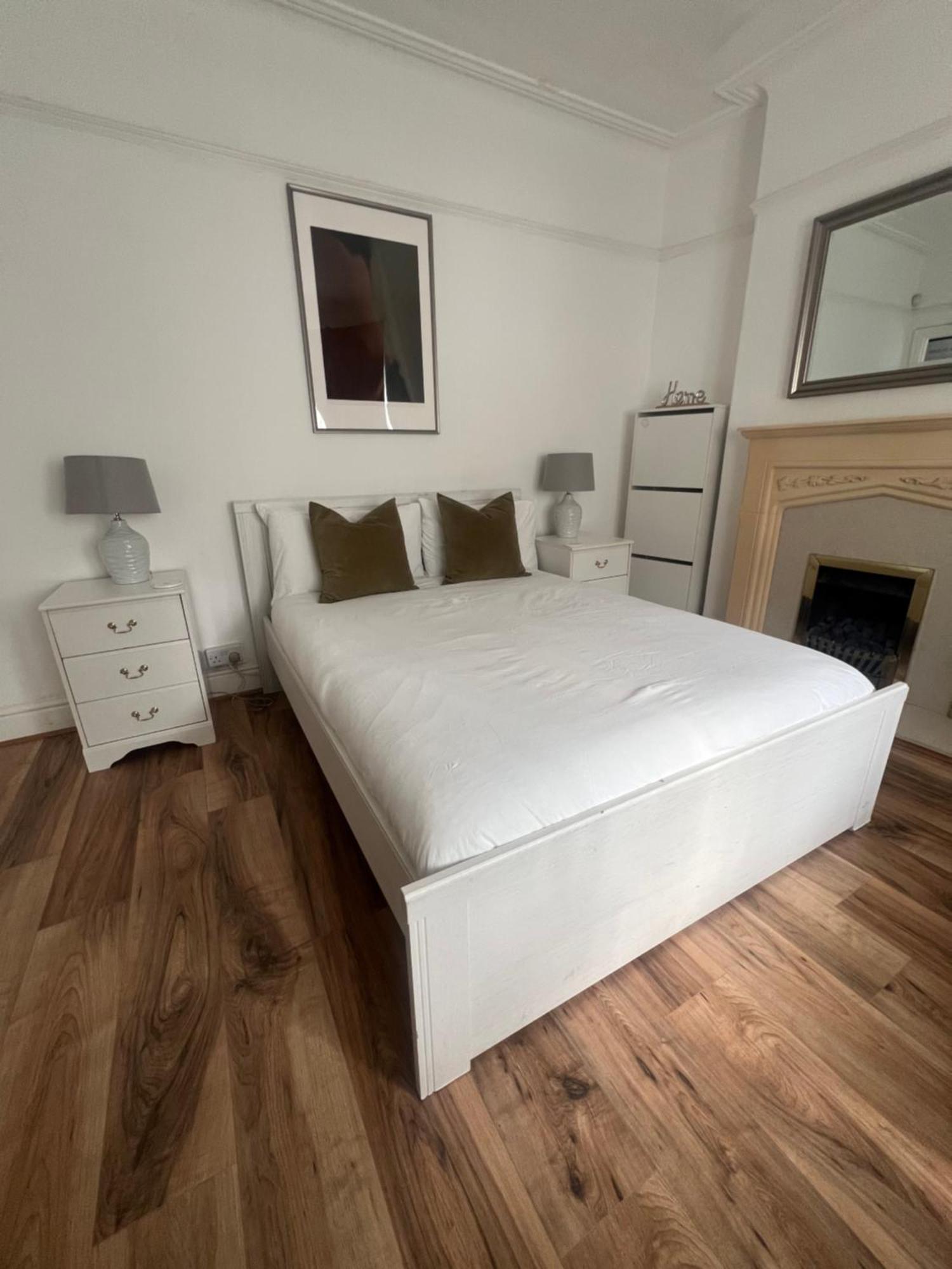 2025 Award Winner Ivy House - 4 Bedrooms *